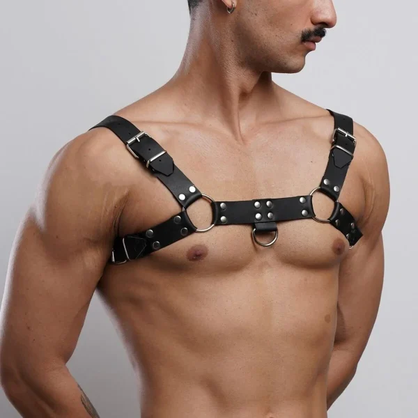 harnais BDSM homme buste
